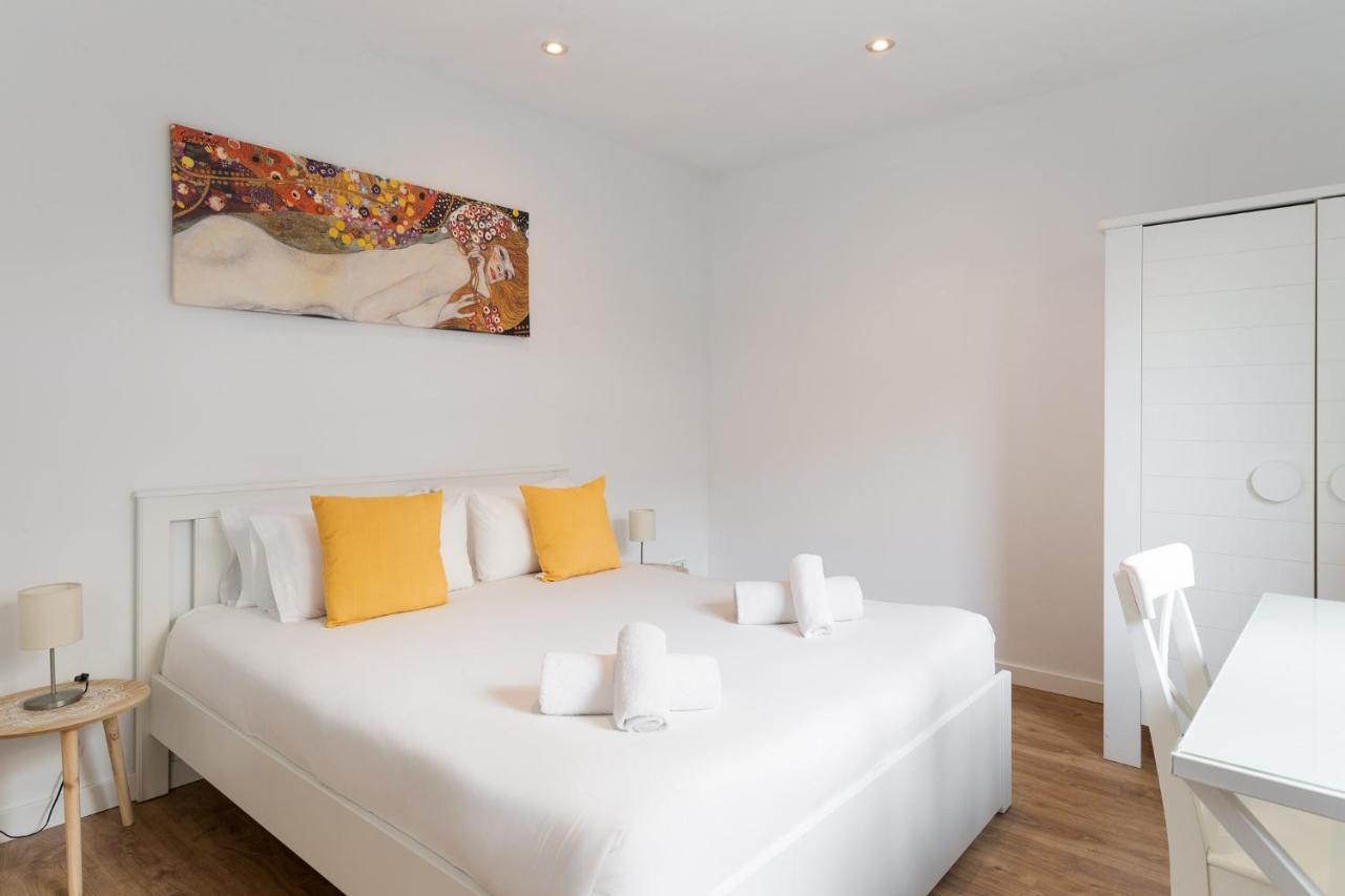 Stay U-Nique Apartments Mallorca II Барселона Екстериор снимка