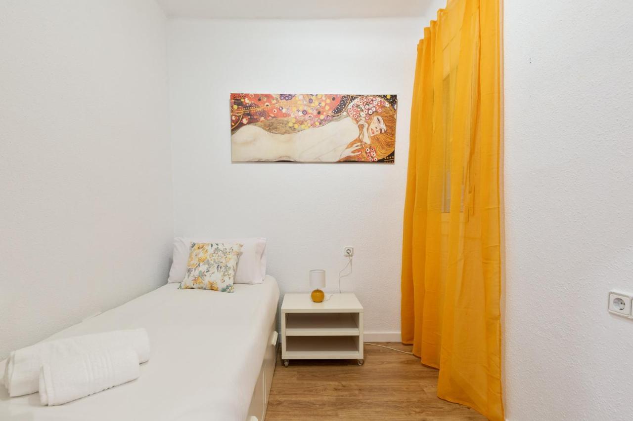 Stay U-Nique Apartments Mallorca II Барселона Екстериор снимка
